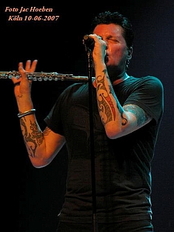 Golden Earring show photo June 10, 2007 Koln - Palladium Rocknight photo Jac Hoeben